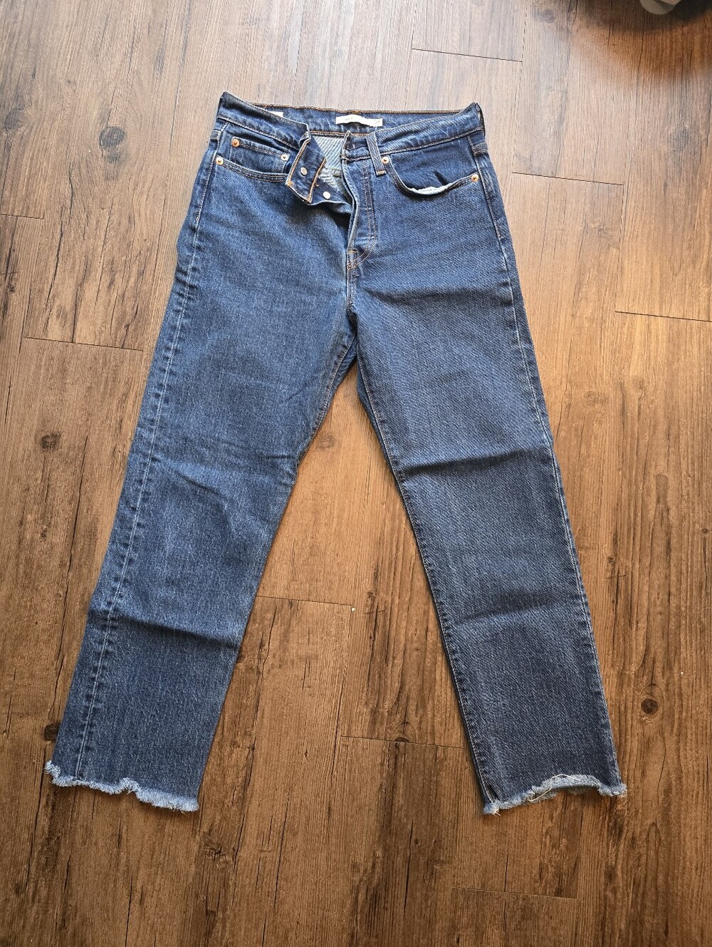 Levi's Straight Leg Jeans in Dark Blue Wash 27